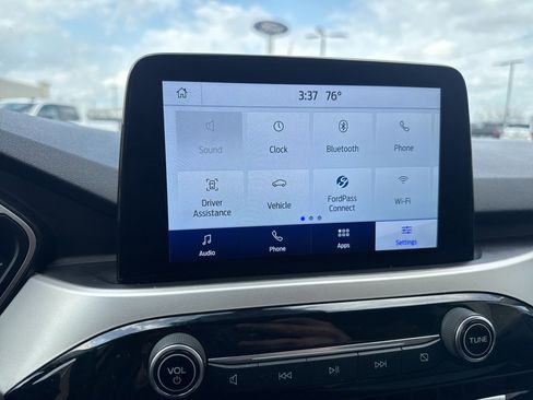 Used 2020 Ford Escape SE image 14