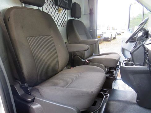 Used 2017 Ford Transit 250 130 Medium Roof RWD image 29