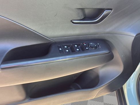 Used 2025 Hyundai Kona SEL AWD/4WD image 20