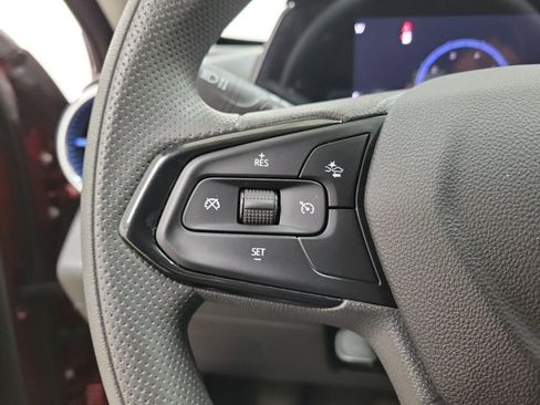 Used 2025 Chevrolet Trax LT image 23