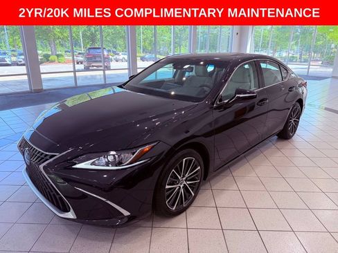 Used 2024 Lexus ES 350 w/ Premium Package FWD image 3