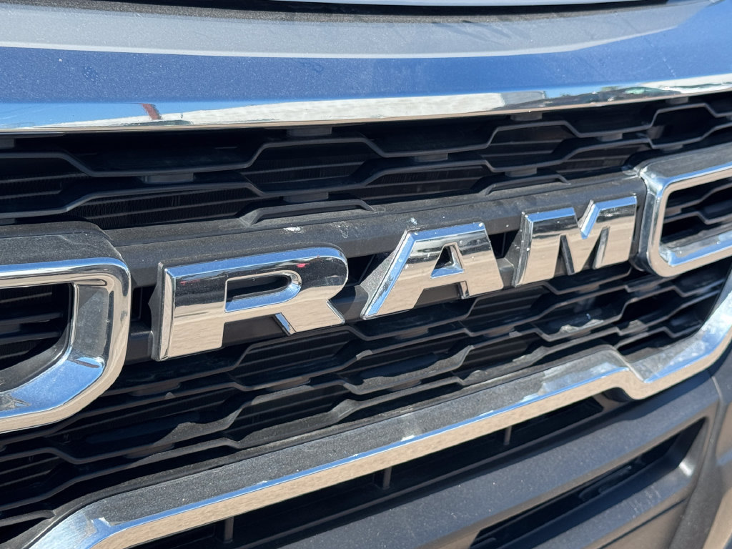 Used 2025 RAM ProMaster 2500 w/ U-Haul Equipment Group FWD image 2