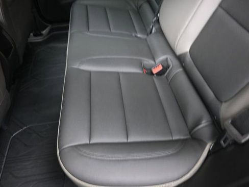 Used 2025 Chevrolet Trax ACTIV w/ Driver Confidence Package FWD image 21