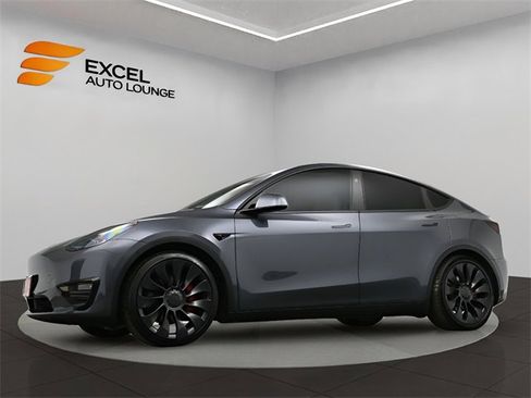 Used 2023 Tesla Model Y Performance image 38