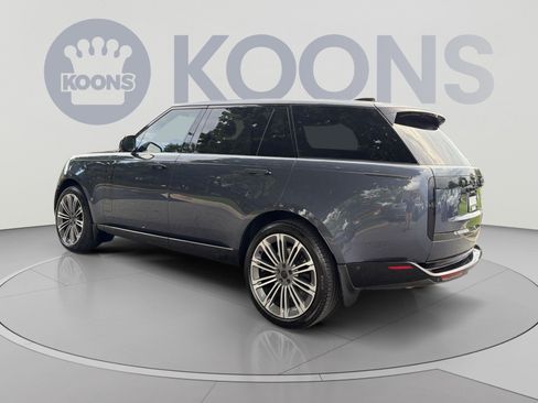 Used 2026 Land Rover Range Rover Long Wheelbase SE AWD/4WD image 4