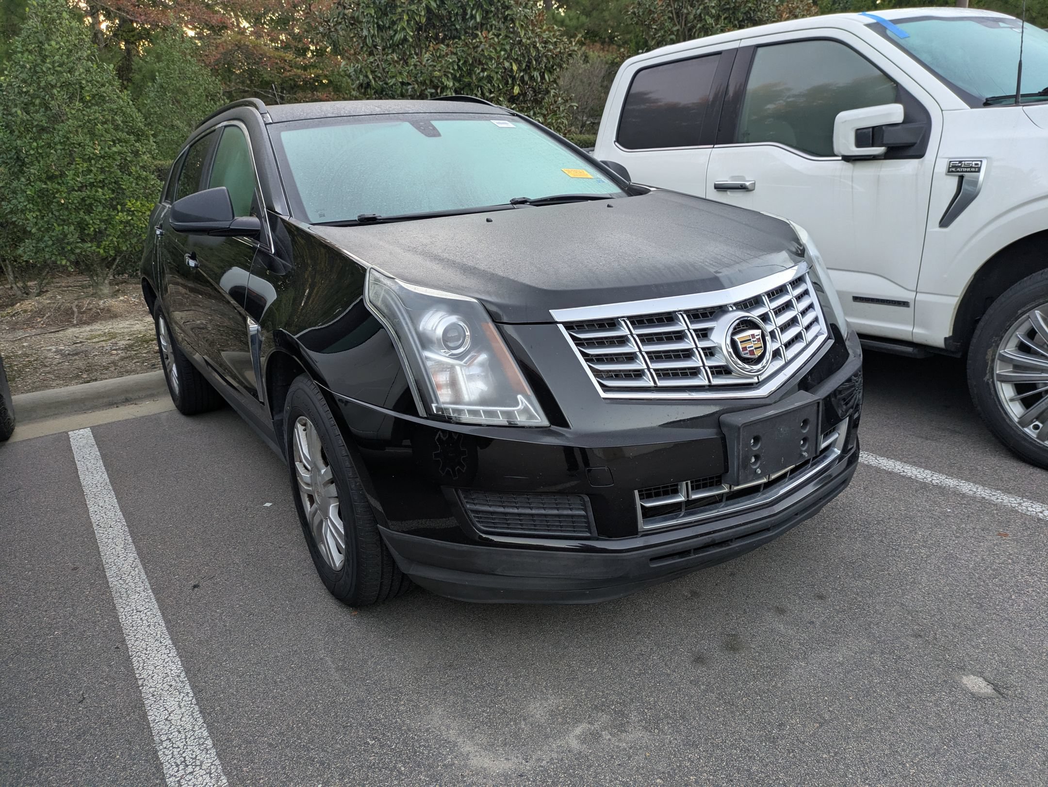 Used 2015 Cadillac SRX FWD image 1