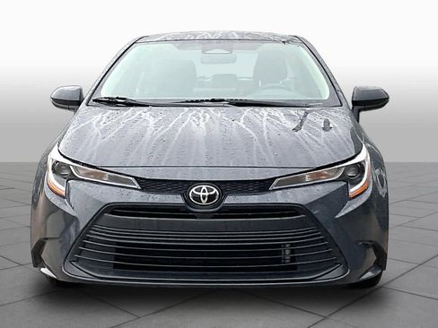 Used 2024 Toyota Corolla LE FWD image 4