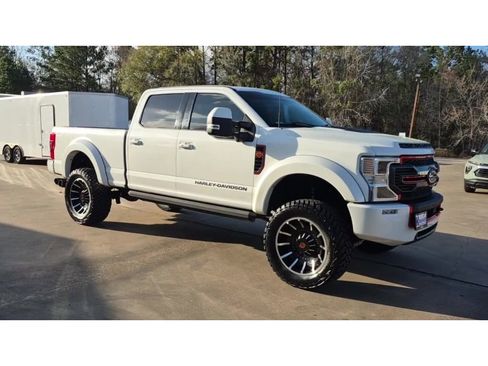 Used 2022 Ford F250 Lariat w/ Lariat Ultimate Package image 2
