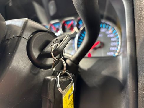 Used 2018 Chevrolet Silverado 1500 LT w/ All Star Edition AWD/4WD image 21