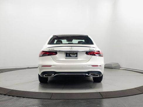 Certified 2022 Mercedes-Benz E 350 4MATIC Sedan image 29