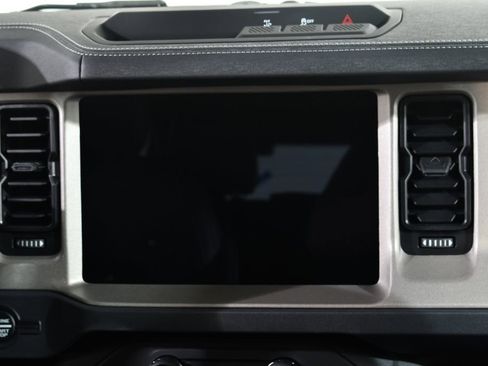 New 2026 Ford Bronco Outer Banks AWD/4WD image 9
