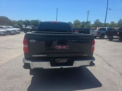 Used 2017 GMC Sierra 1500 SLE w/ SLE Value Package AWD/4WD image 3