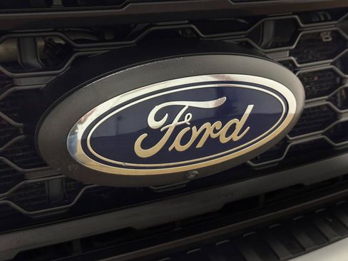 Used 2024 Ford F250 Lariat w/ Lariat Ultimate Package AWD/4WD image 62
