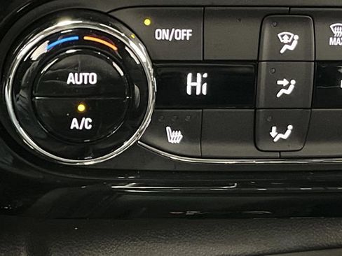 Used 2024 Chevrolet TrailBlazer RS w/ Convenience Package image 7