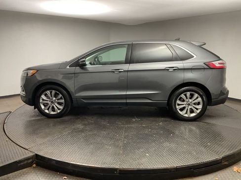 Used 2024 Ford Edge Titanium image 4