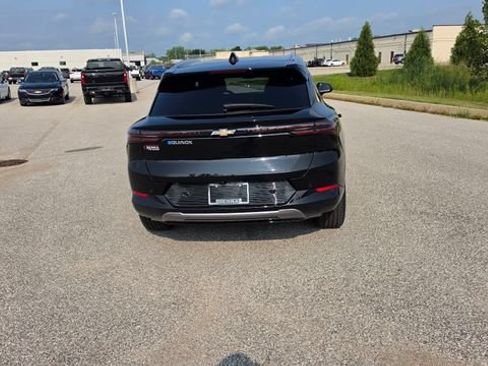Used 2024 Chevrolet Equinox EV LT FWD image 7