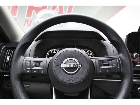 New 2025 Nissan Pathfinder S FWD image 13