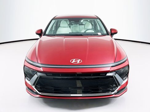 Used 2025 Hyundai Sonata SEL image 2