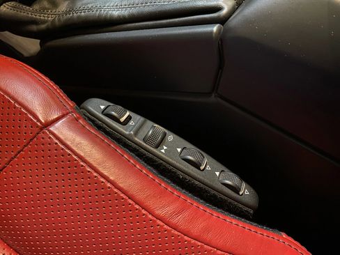 Used 2016 Mercedes-Benz G 550 image 23