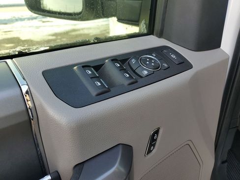 Used 2021 Ford F250 XLT w/ XLT Premium Package image 25