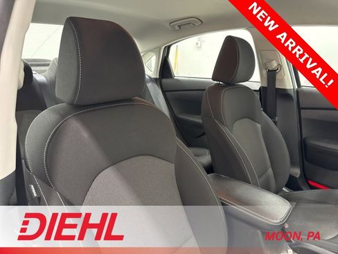 Used 2022 Kia Forte LXS image 11