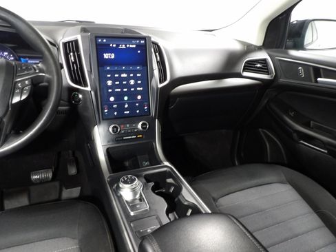 Used 2024 Ford Edge SE w/ Black Appearance Package AWD/4WD image 13