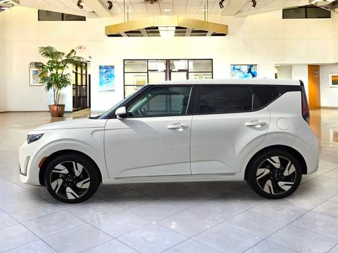 Used 2024 Kia Soul GT-Line FWD image 8