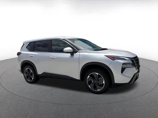 Used 2025 Nissan Rogue SV FWD video 2