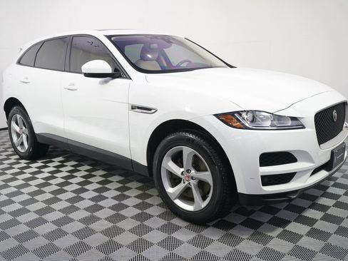 Used 2018 Jaguar F-PACE Premium AWD/4WD image 8