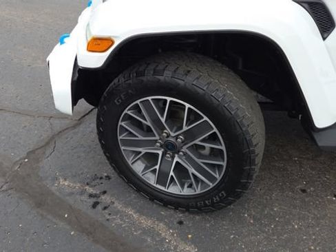 Certified 2024 Jeep Wrangler High Altitude AWD/4WD image 4