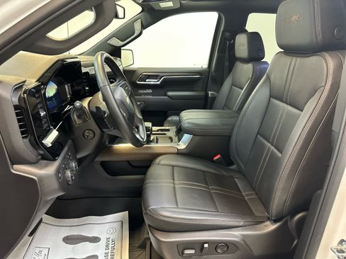 Certified 2024 Chevrolet Silverado 1500 High Country image 4