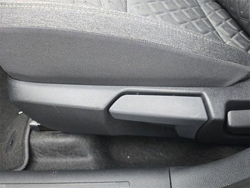 New 2026 Nissan Kicks SV w/ SV Premium Package FWD image 14