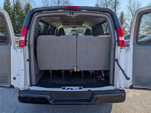 Used 2023 Chevrolet Express 3500 LS image 16