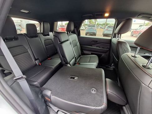 New 2026 Nissan Pathfinder Rock Creek AWD/4WD image 27