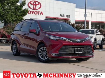 Used 2023 Toyota Sienna XLE