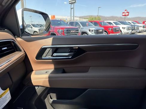 New 2026 Chevrolet Tahoe High Country AWD/4WD image 27