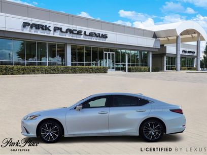 Certified 2025 Lexus ES 350 w/ Premium Package