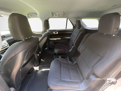 Used 2020 Ford Explorer XLT w/ Comfort Package AWD/4WD image 24