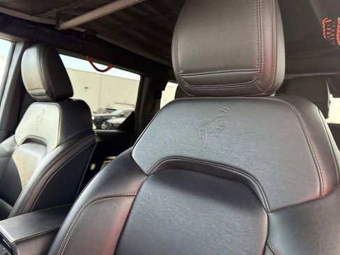Used 2024 Ford Bronco Badlands w/ Sasquatch Package image 26