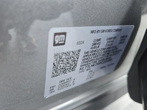 Used 2024 Chevrolet Trax LT w/ Driver Confidence Package image 37