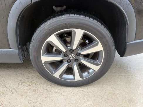 Certified 2025 Honda Pilot Elite image 42