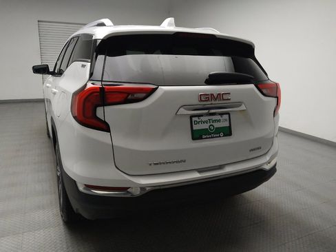 Used 2020 GMC Terrain SLT w/ LPO, Floor Liner Package AWD/4WD image 6