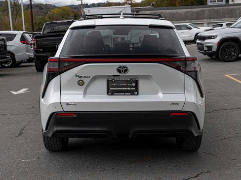 Used 2024 Toyota bZ4X XLE w/ Weather Package image 5