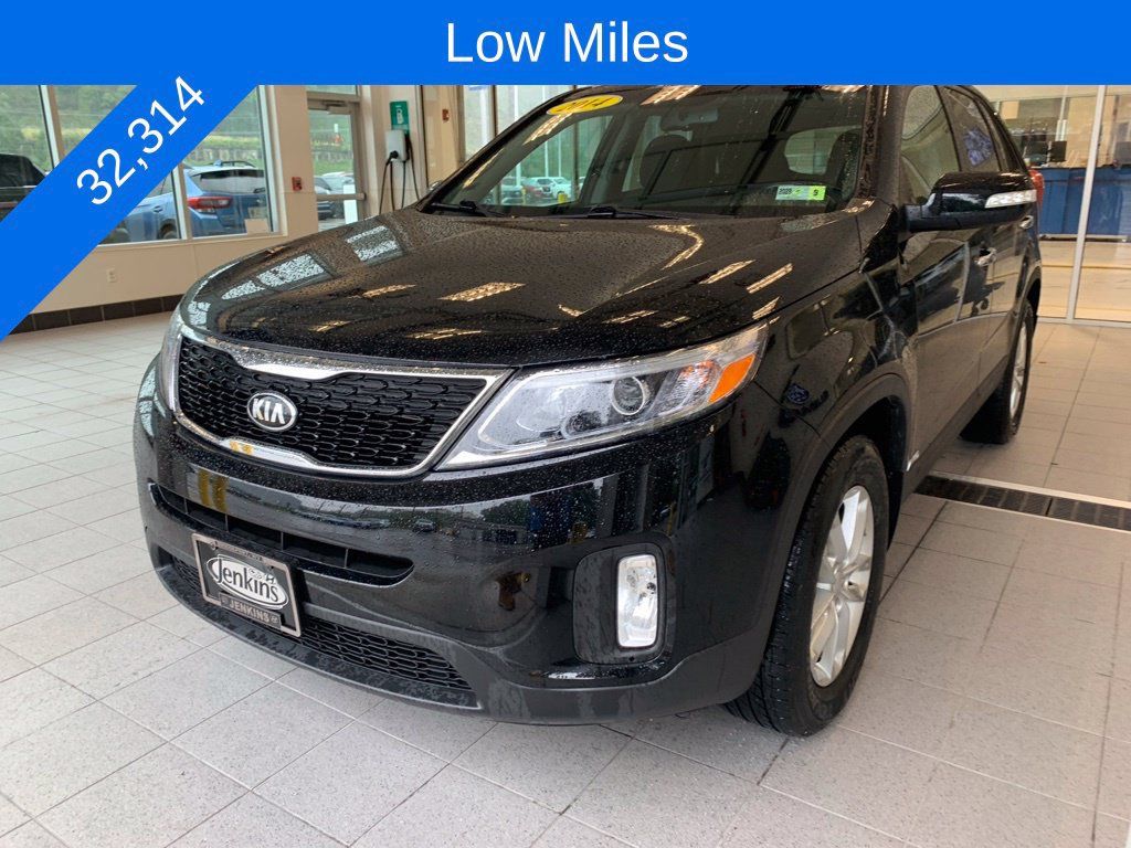 Used 2014 Kia Sorento LX AWD/4WD image 2