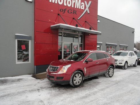 Used 2011 Cadillac SRX Luxury image 1