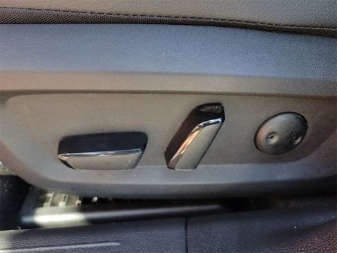 Used 2023 Nissan Rogue SL w/ SL Premium Package image 20