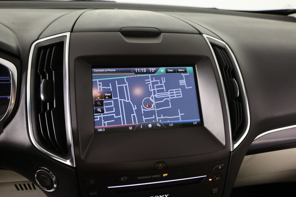 Used 2015 Ford Edge Titanium w/ Equipment Group 302A AWD/4WD image 35