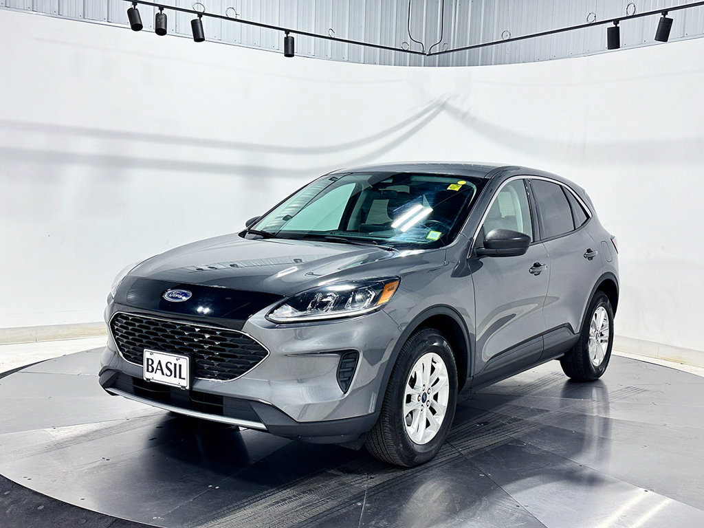 Used 2022 Ford Escape SE w/ Cold Weather Package AWD/4WD image 8