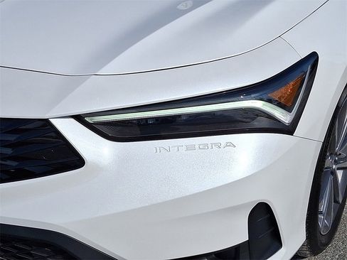 Certified 2026 Acura Integra image 9