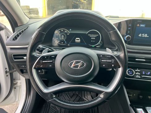 Used 2022 Hyundai Sonata Limited w/ Cargo Package FWD image 14